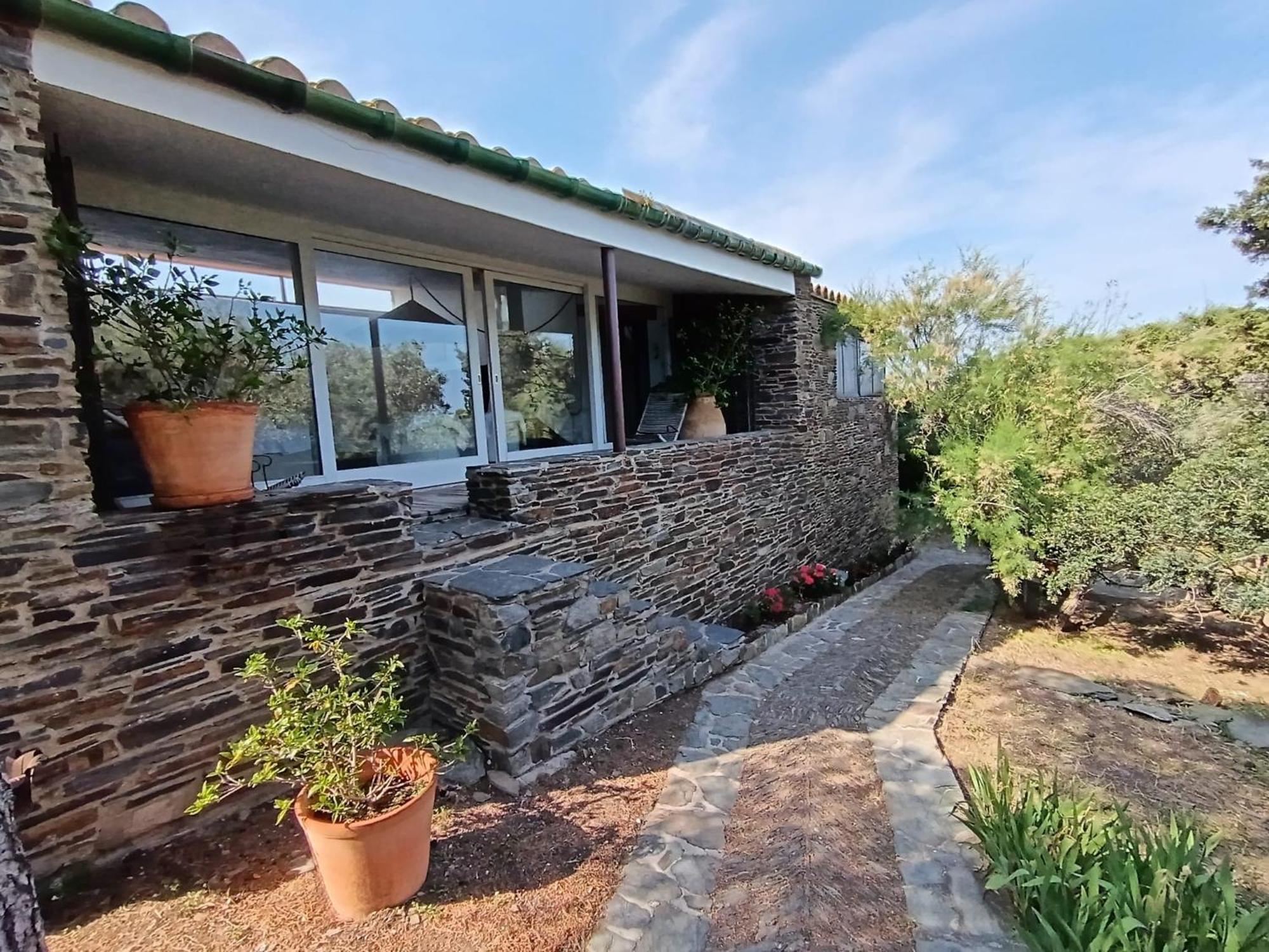 Isla Privada En Cadaques De Ensueno Con 11 Habitaciones Dobles Con Bano Privado Y Piscina エクステリア 写真